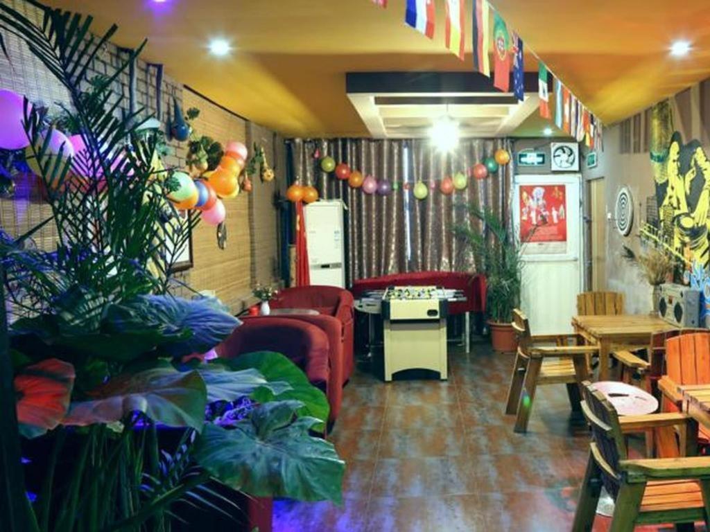 Xian Facebook Youth Hostel Buitenkant foto
