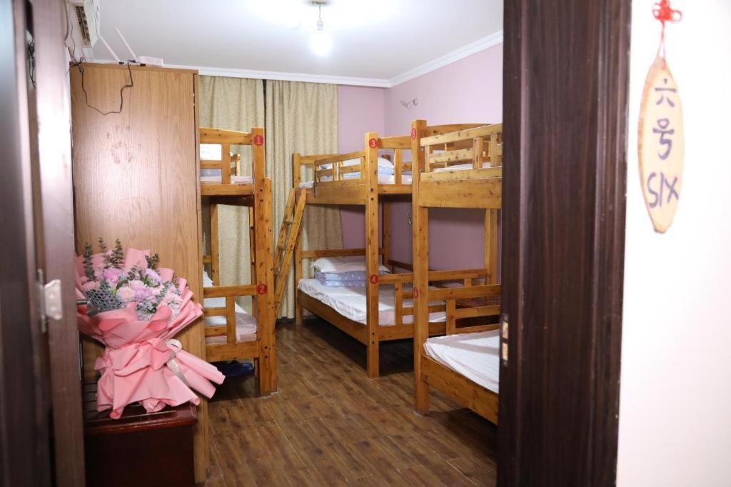 Xian Facebook Youth Hostel Buitenkant foto